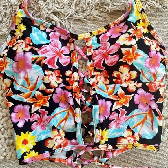 NEW Floral Halter Bikini Swimsuit  - S - Picture 7 of 16
